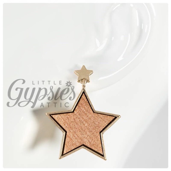 Wooden Stars in Gold Earrings - Picture 3 of 6